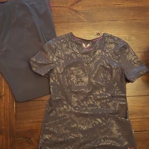 SCRUBS Size small smitten top and bottom